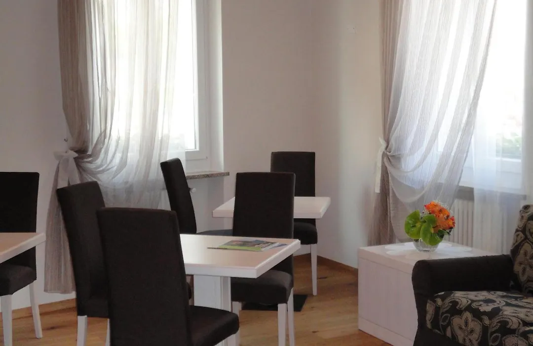 Albergo Tuenno-1